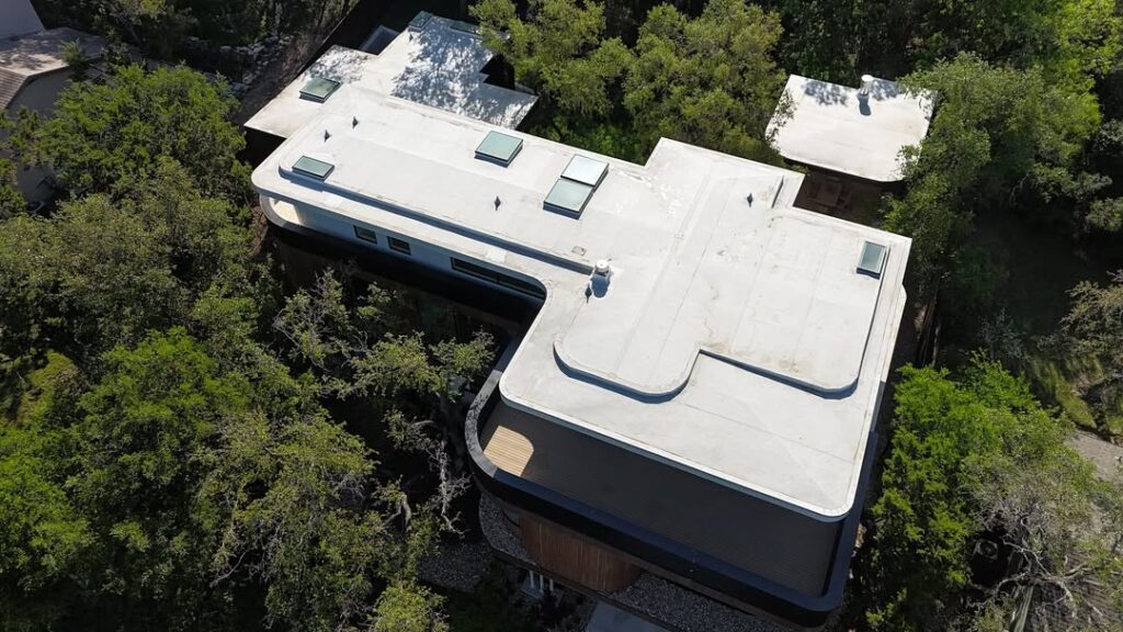 flat roofing project austin tx